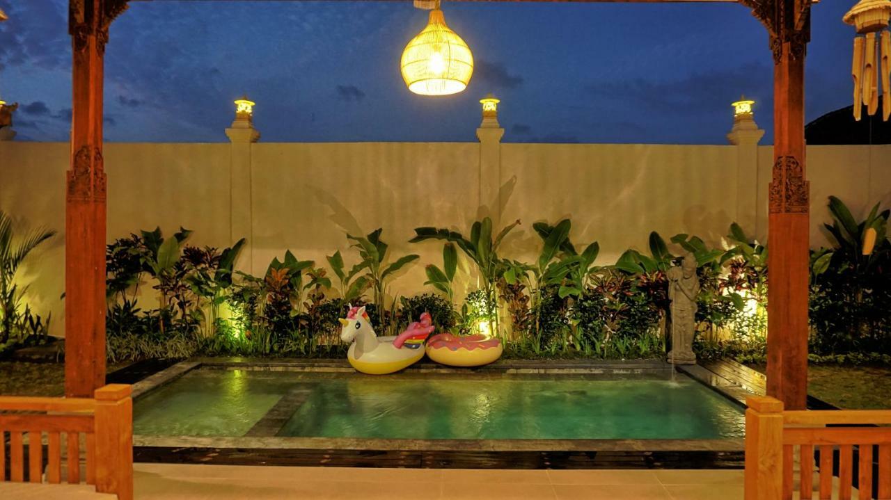 Sarayu Villa Seminyak Esterno foto