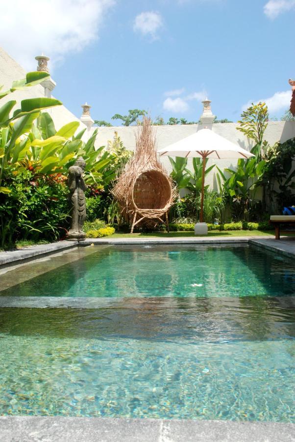 Sarayu Villa Seminyak Esterno foto